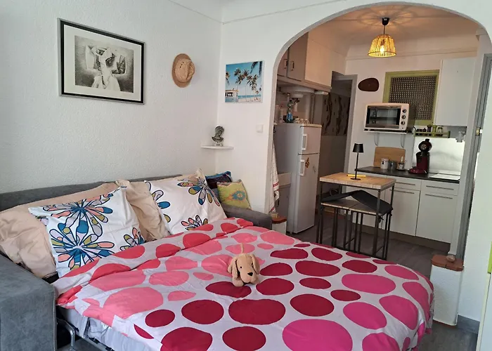 Tres Joli Au Calme Dans Le Coeur Du Village